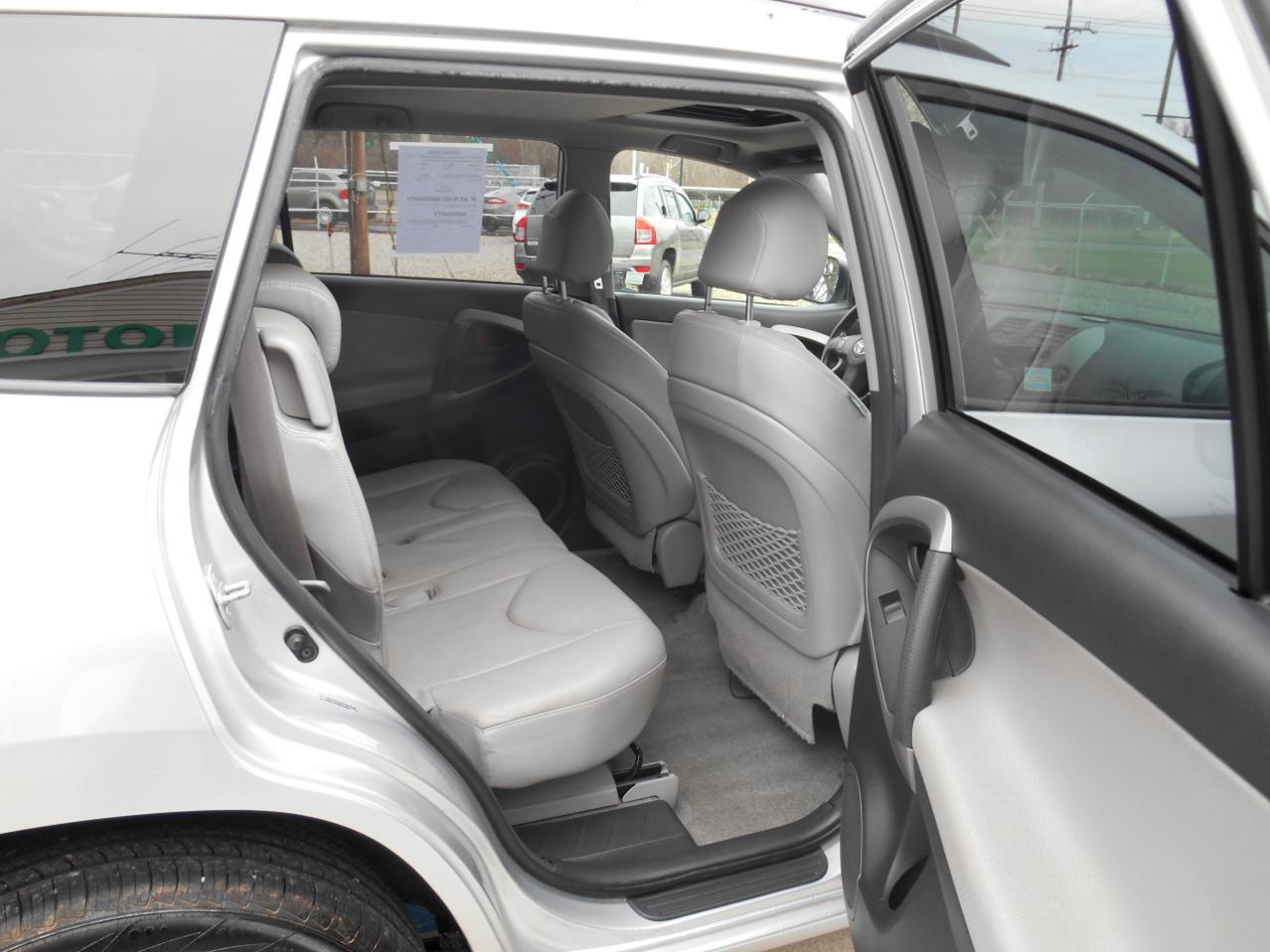 Used 2008 Toyota RAV4 Limited image 9