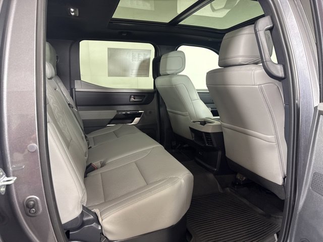 Used 2025 Toyota Tundra Limited AWD/4WD image 5