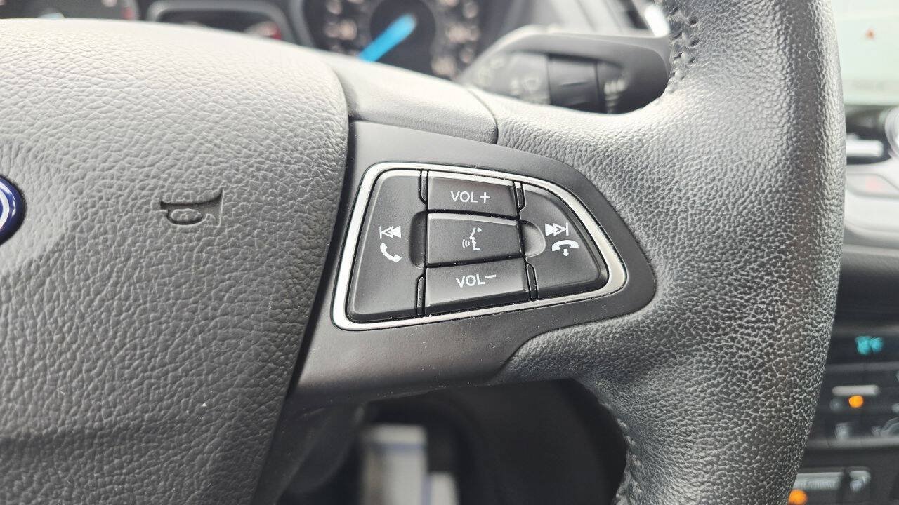 Used 2019 Ford Escape Titanium AWD/4WD image 25