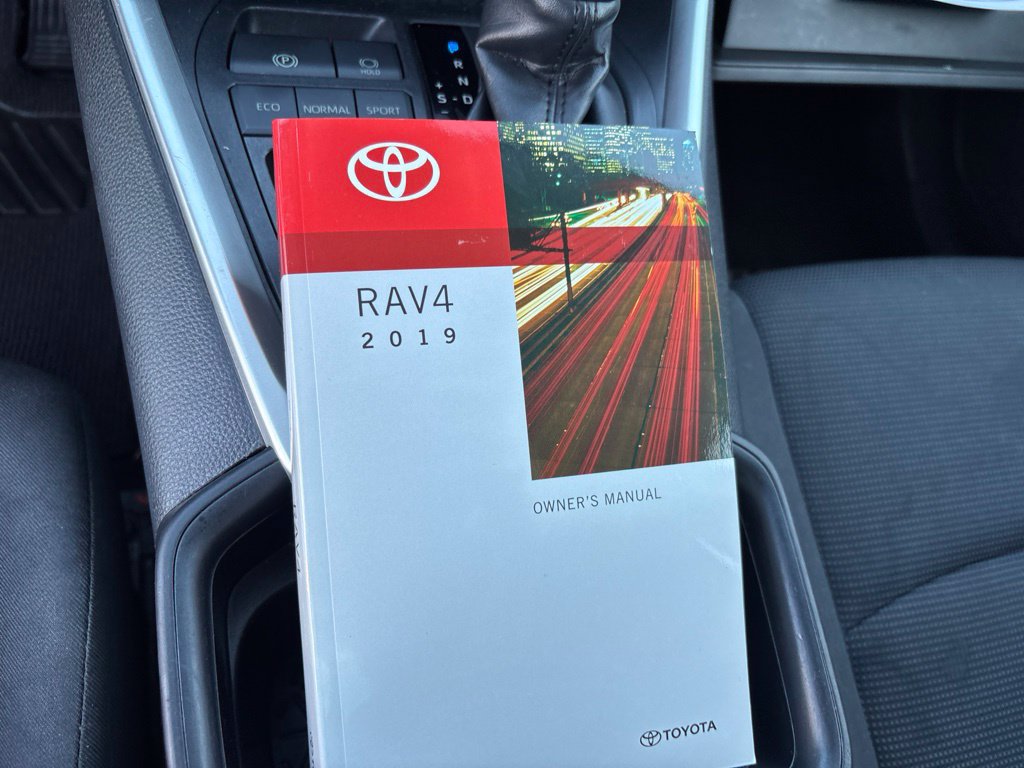 Used 2019 Toyota RAV4 LE w/ Carpet Mat Package FWD image 25