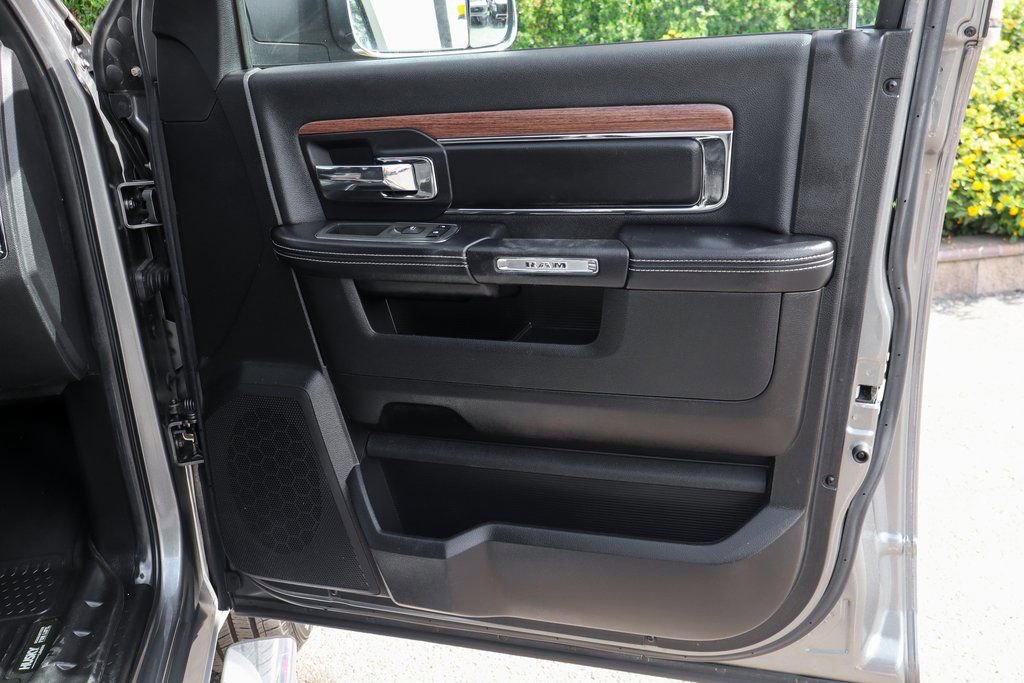 Used 2013 RAM 1500 Laramie w/ Convenience Group AWD/4WD image 46