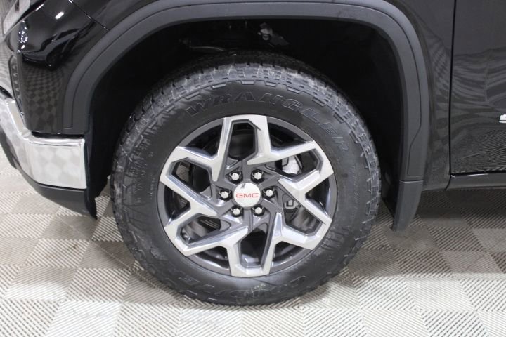 New 2026 GMC Sierra 1500 SLE image 42