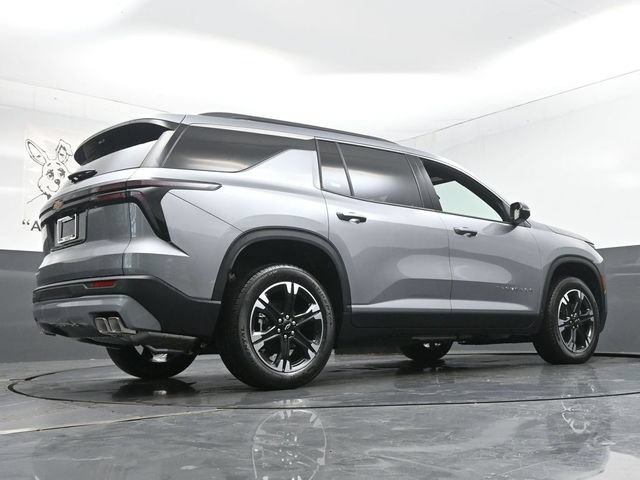 New 2027 Chevrolet Traverse LT w/ Sun and Wheel Package FWD image 12