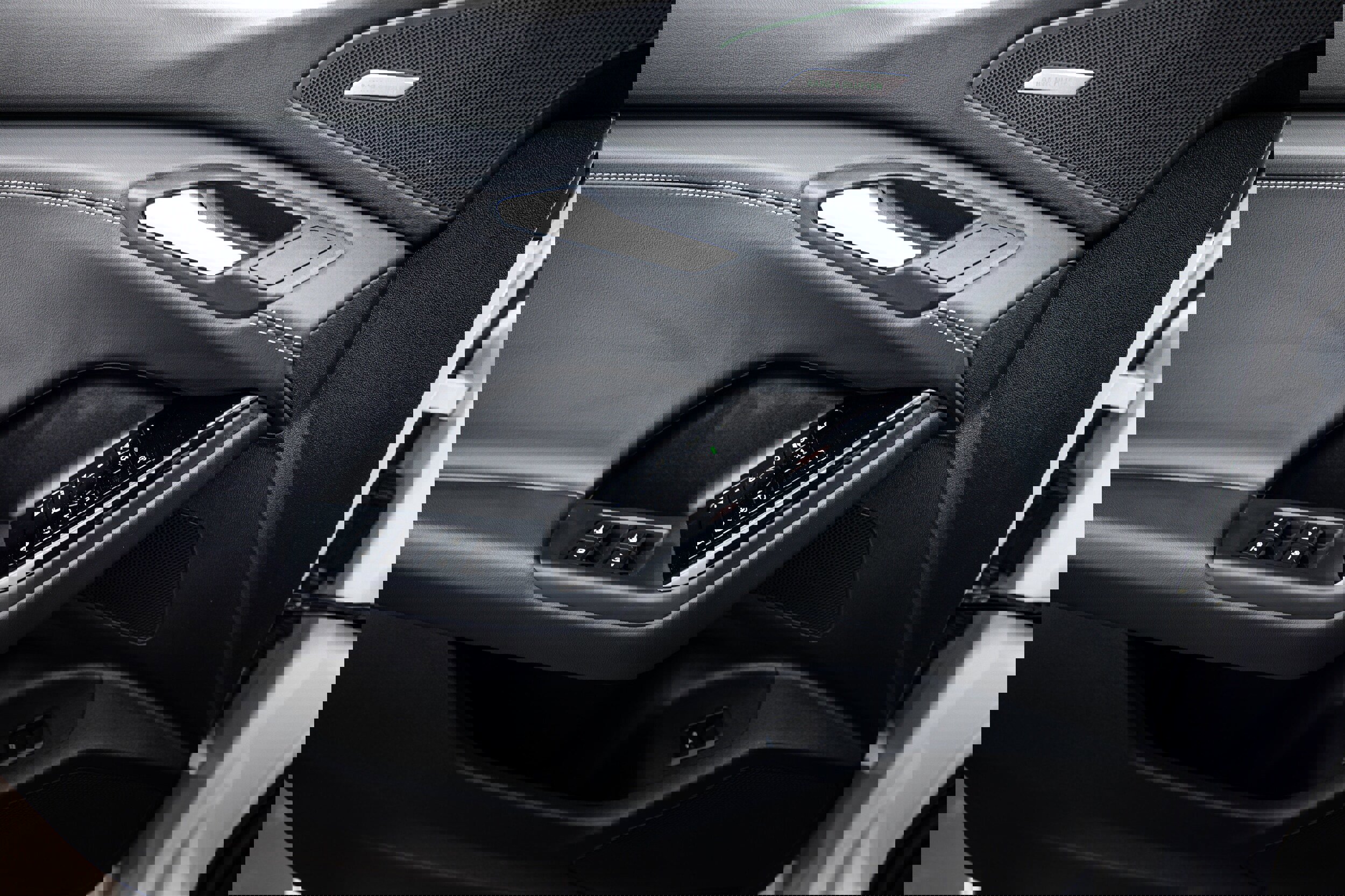 Certified 2025 Audi Q6 e-tron Premium Plus image 13