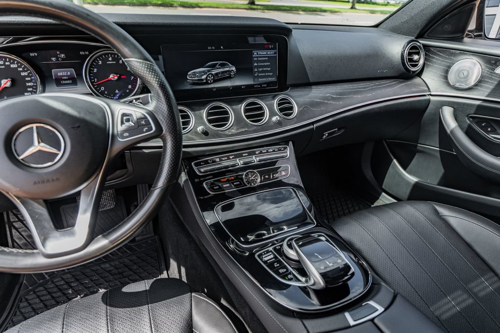 Used 2017 Mercedes-Benz E 300 4MATIC image 26