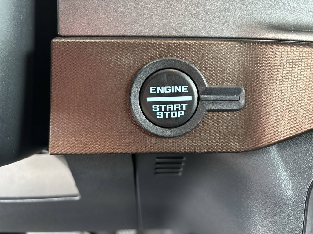 Used 2022 Ford Bronco Outer Banks AWD/4WD image 22