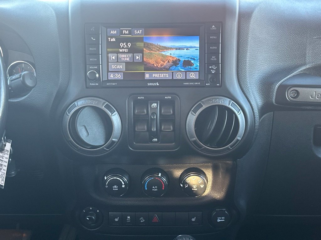 Used 2017 Jeep Wrangler Unlimited Sport w/ Quick Order Package 24S AWD/4WD image 22
