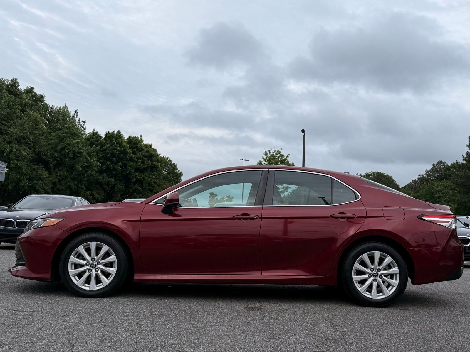 Used 2020 Toyota Camry LE FWD image 2