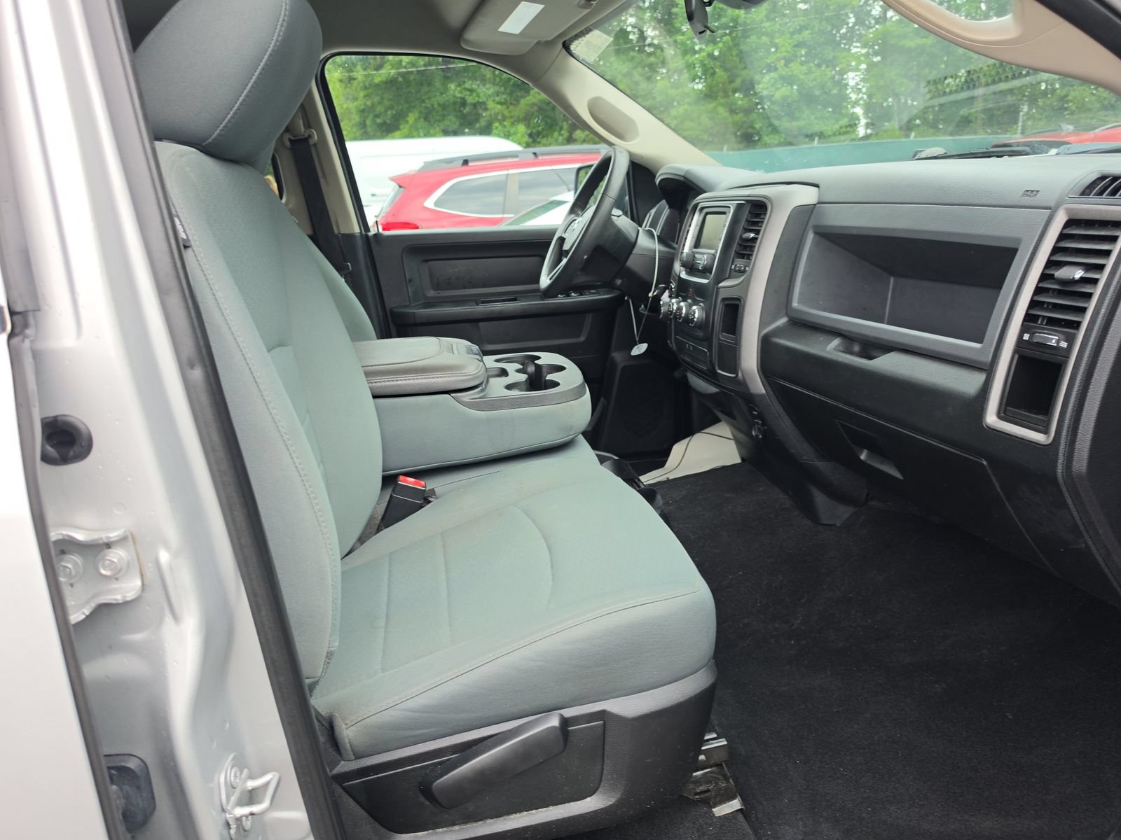 Used 2018 RAM 1500 Express w/ Express Value Package RWD image 10