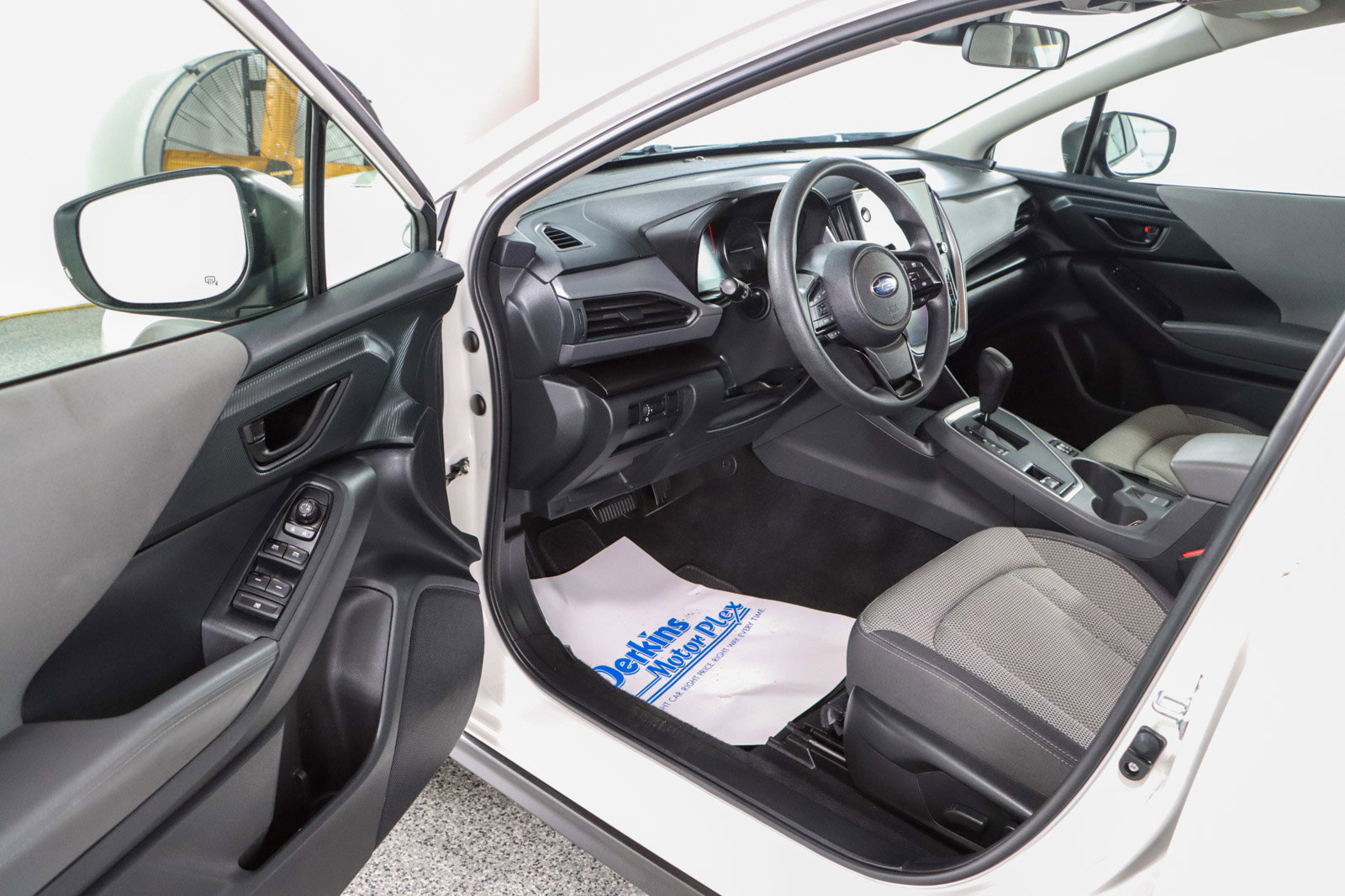 Used 2024 Subaru Crosstrek 2.0i Premium AWD/4WD image 3
