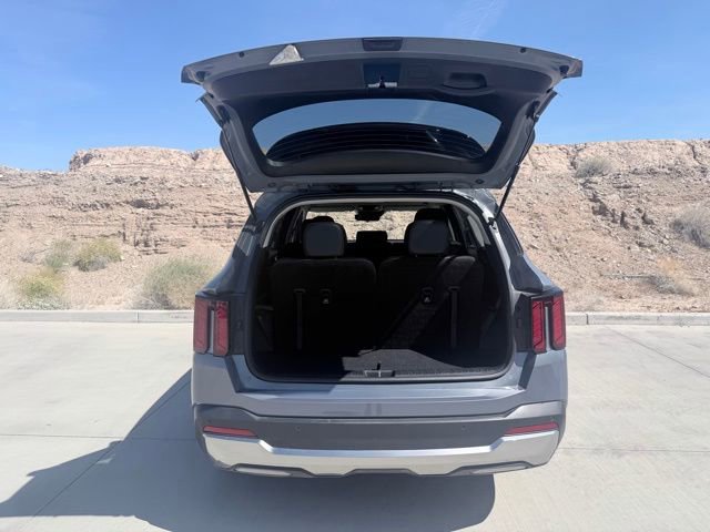 Used 2024 Kia Sorento S image 39
