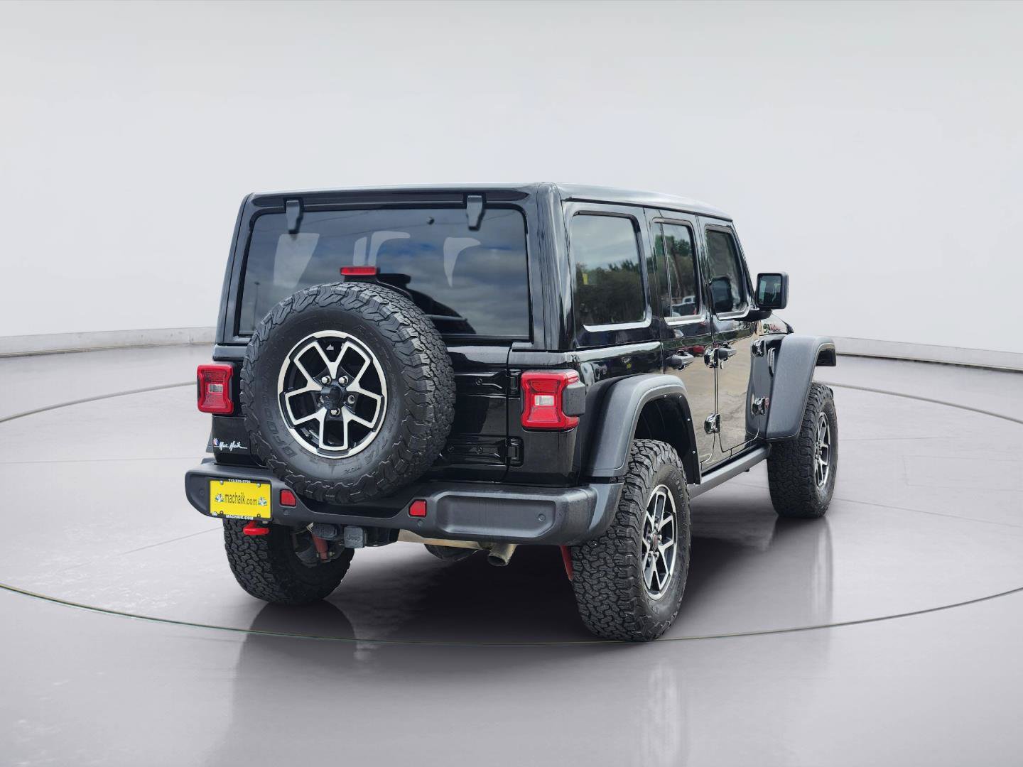 Used 2024 Jeep Wrangler Unlimited Rubicon w/ Technology Group AWD/4WD image 5
