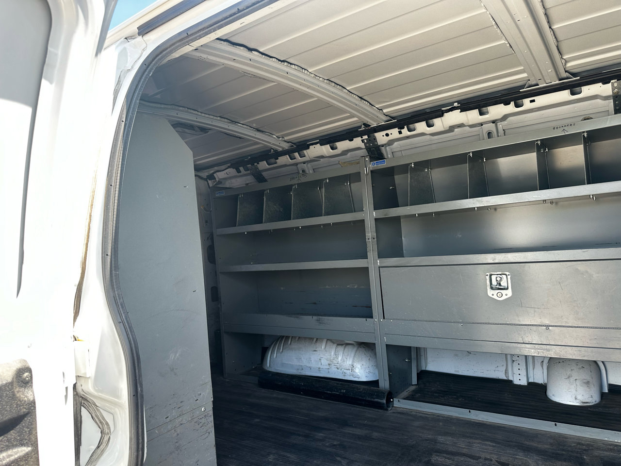 Used 2001 Chevrolet Express 1500 image 60