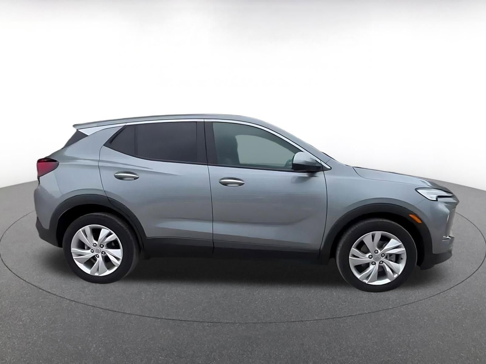 Used 2025 Buick Encore GX Preferred FWD image 16