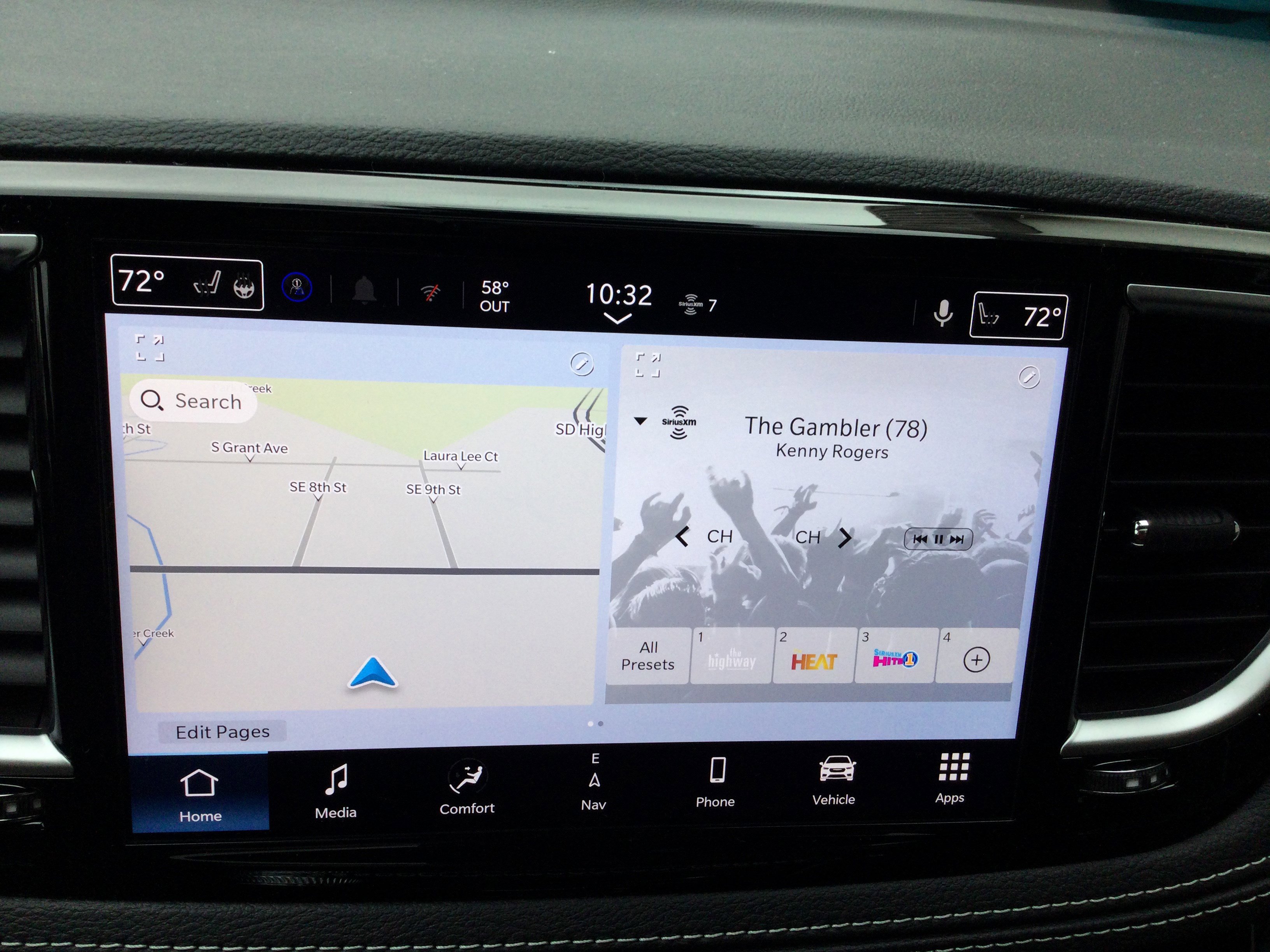 New 2026 Chrysler Pacifica Limited image 10