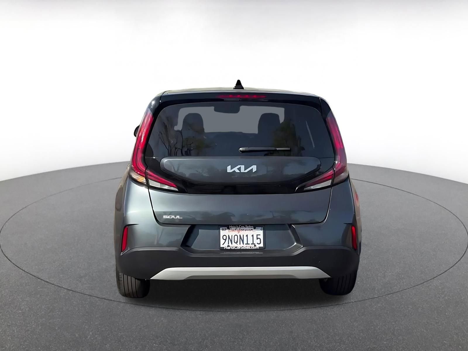 Used 2025 Kia Soul LX w/ LX Technology Package image 12