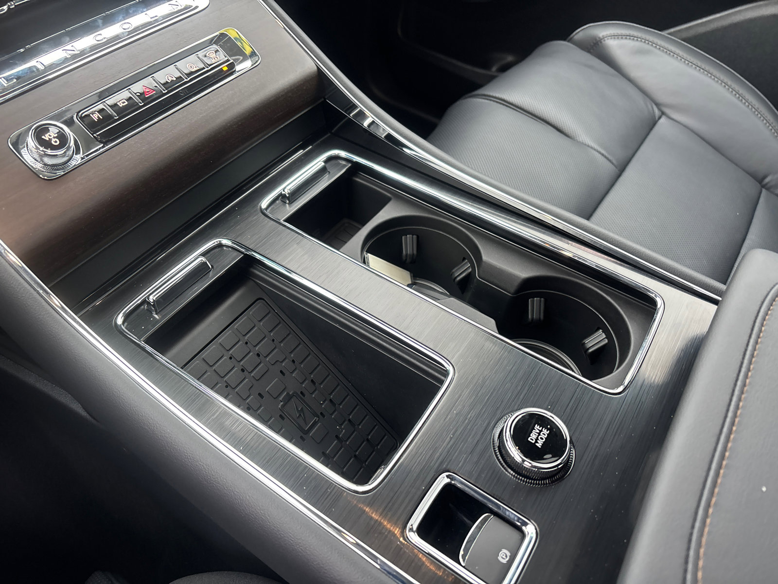 New 2026 Lincoln Aviator Reserve image 23