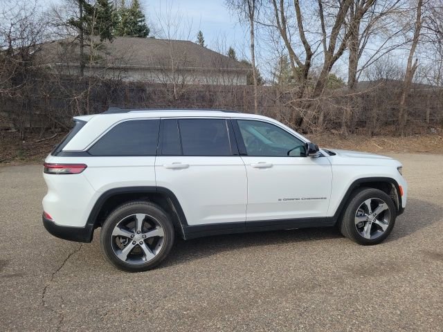 Used 2024 Jeep Grand Cherokee Limited 4xe w/ Luxury Tech Group II image 13