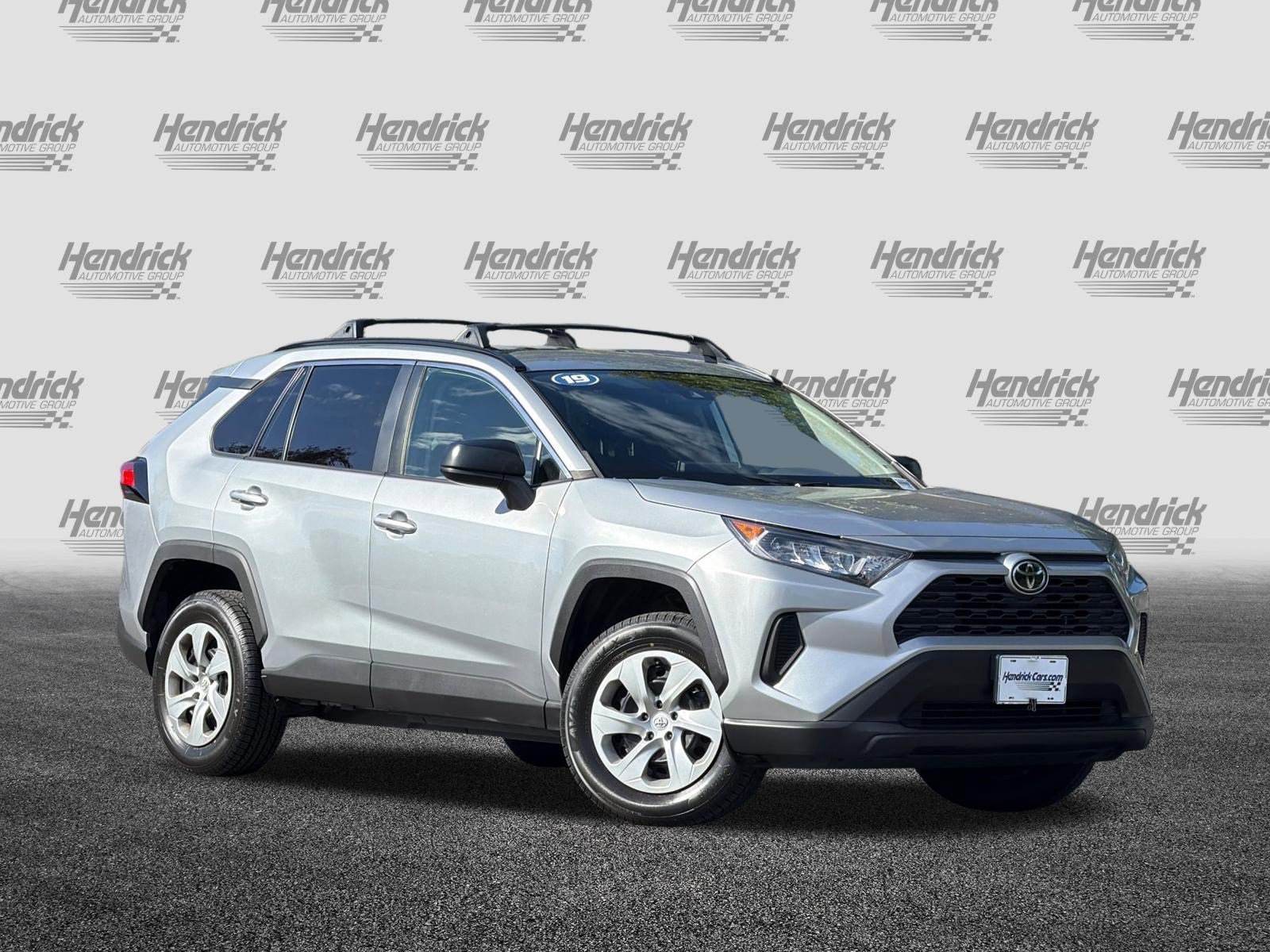 Used 2019 Toyota RAV4 LE w/ Carpet Mat Package FWD image 2
