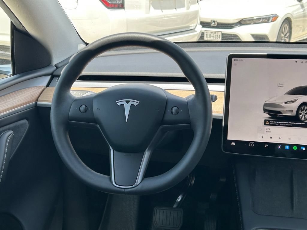 Used 2024 Tesla Model Y Long Range AWD/4WD image 32