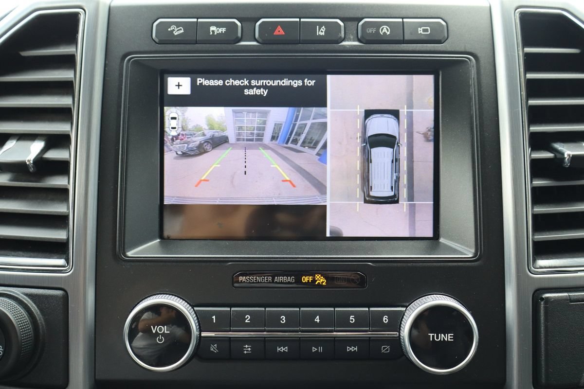 Used 2019 Ford Expedition Platinum AWD/4WD image 32