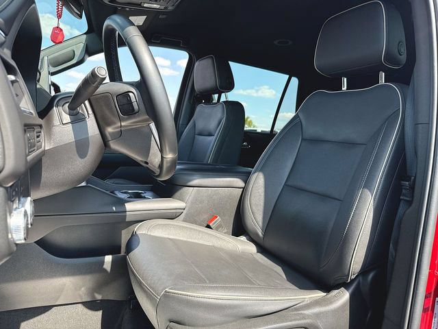 Used 2023 GMC Yukon SLT AWD/4WD image 11