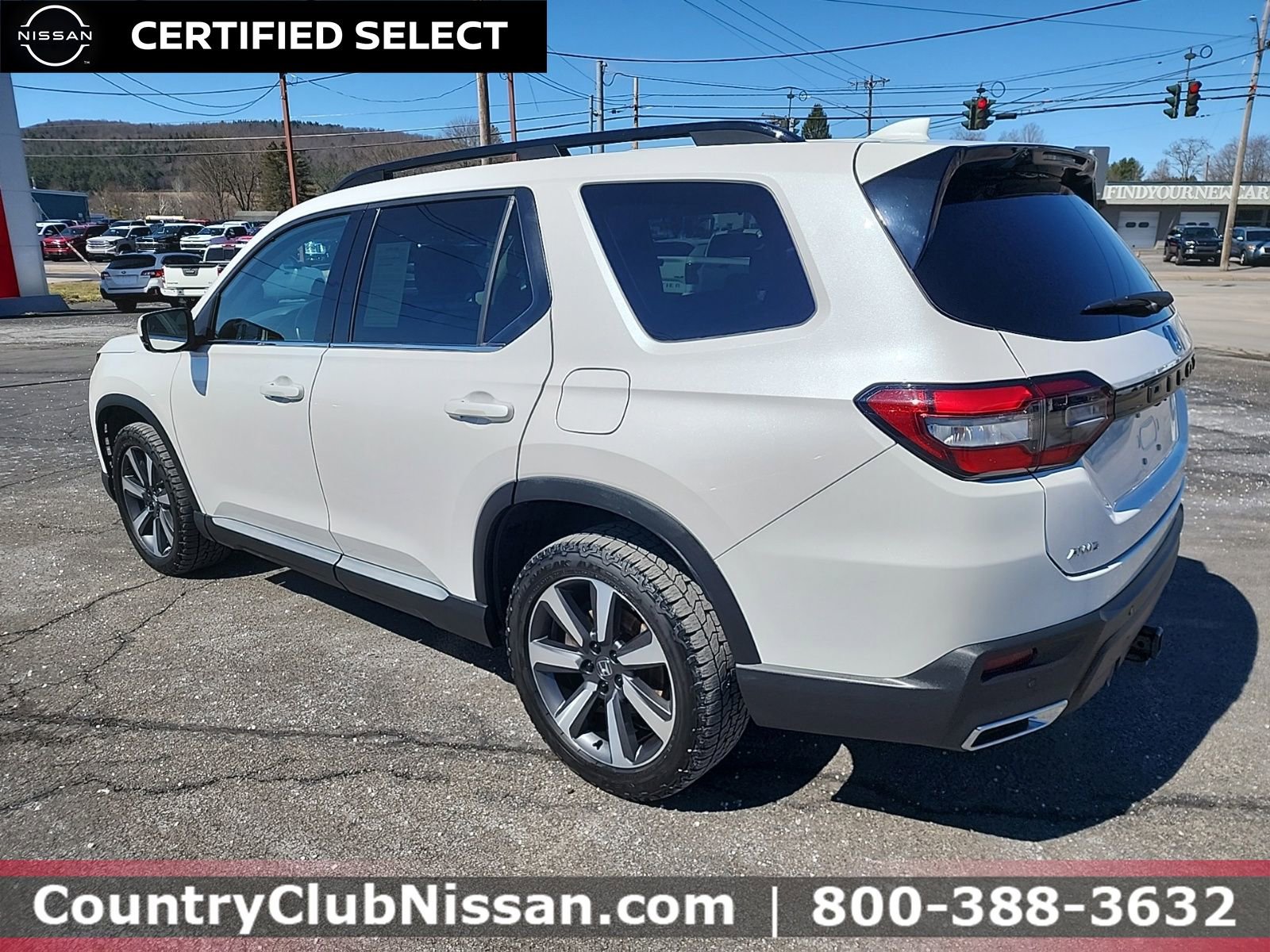 Used 2023 Honda Pilot Elite image 6