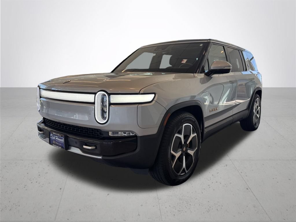 Used 2024 Rivian R1S Adventure AWD/4WD image 2