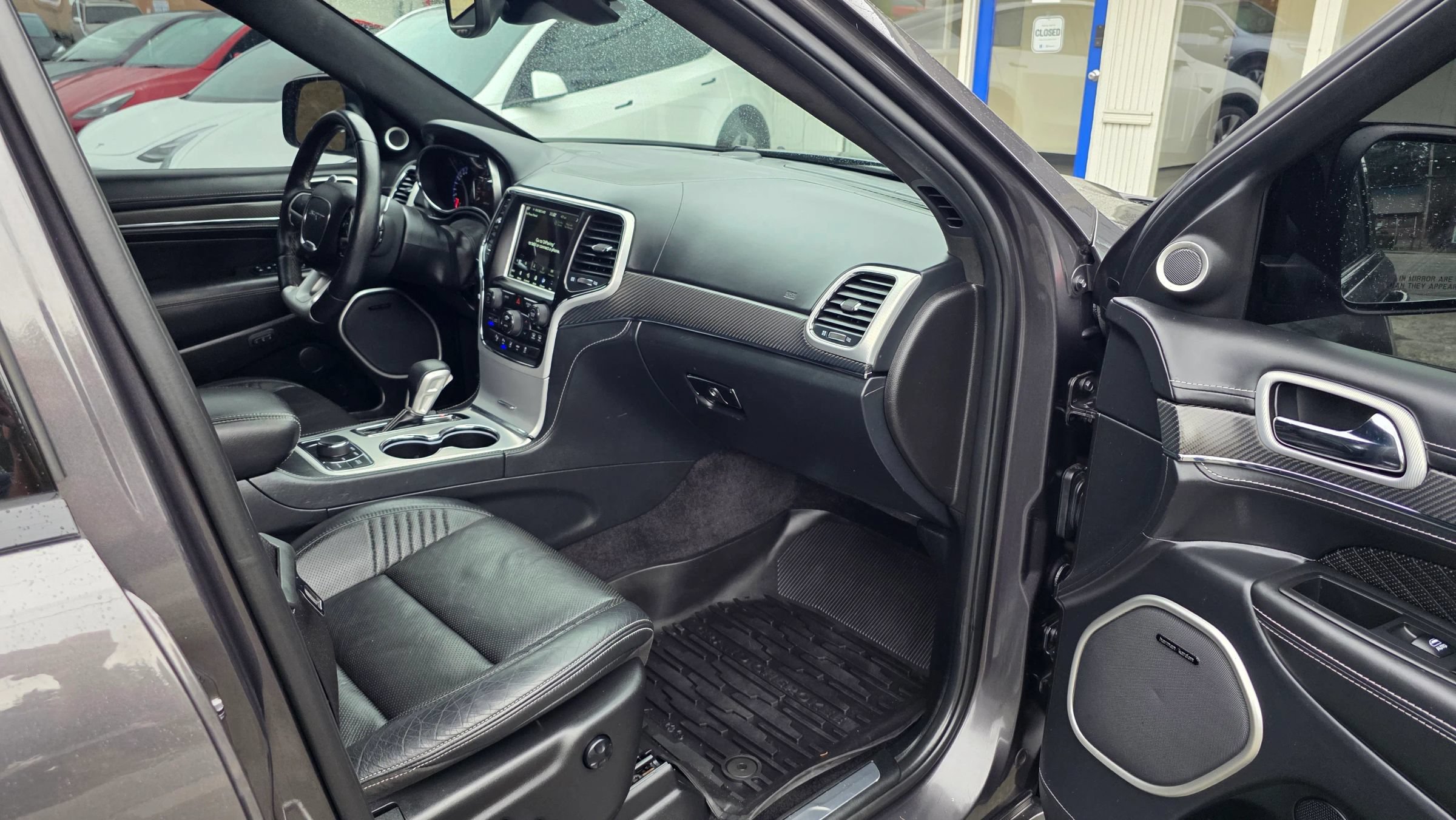 Used 2018 Jeep Grand Cherokee SRT AWD/4WD image 12