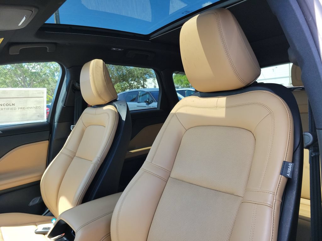 Certified 2022 Lincoln Corsair Reserve w/ Sport Package AWD/4WD image 17
