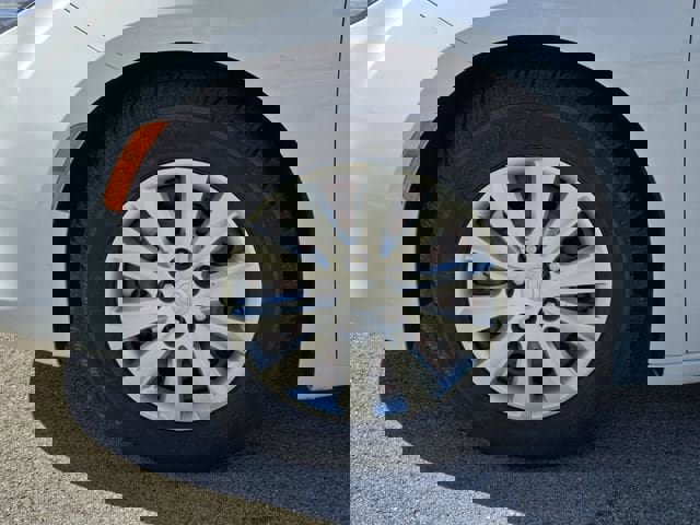 Used 2018 Chrysler Pacifica L image 13