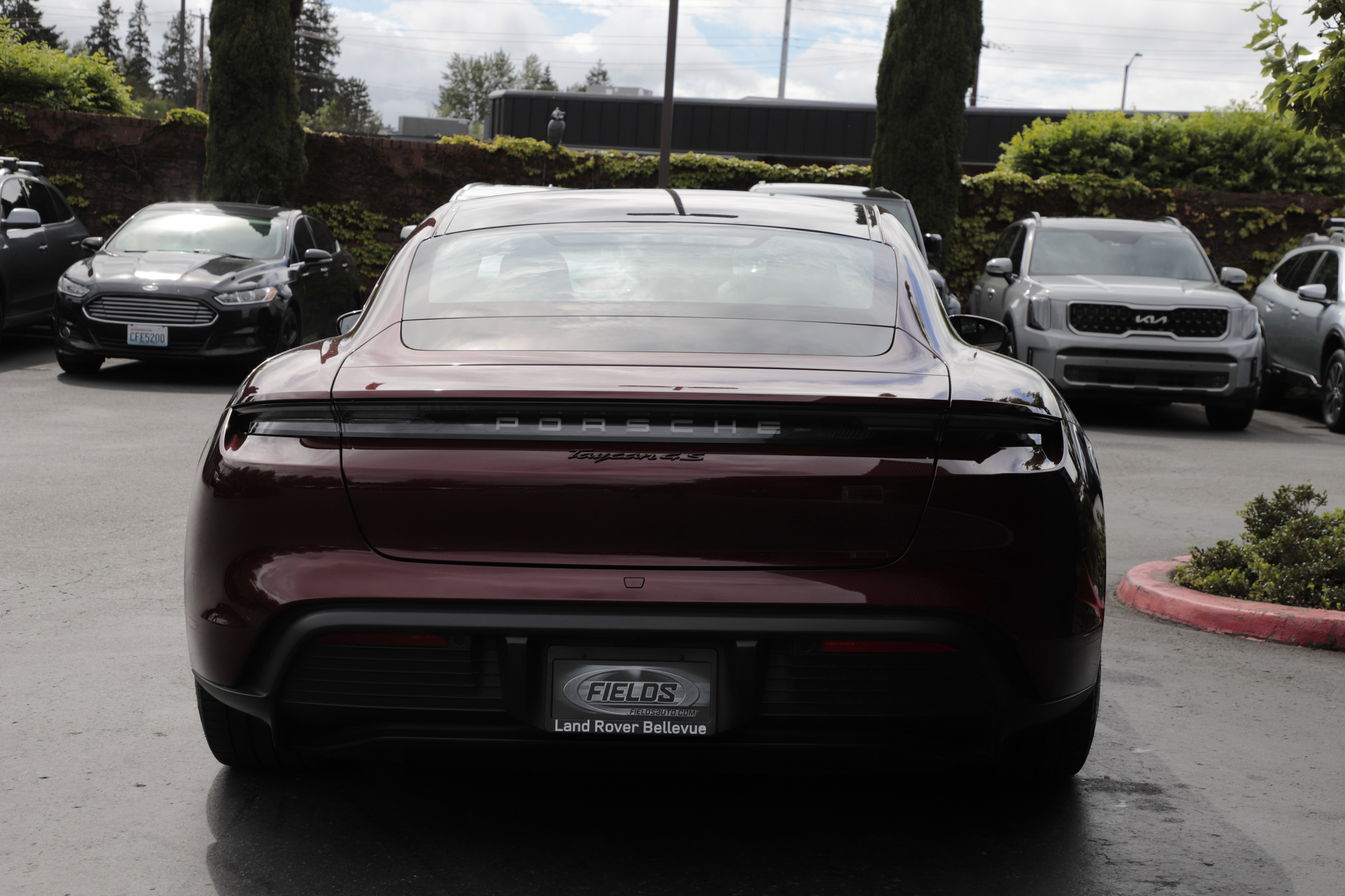 Used 2021 Porsche Taycan 4S AWD/4WD image 9