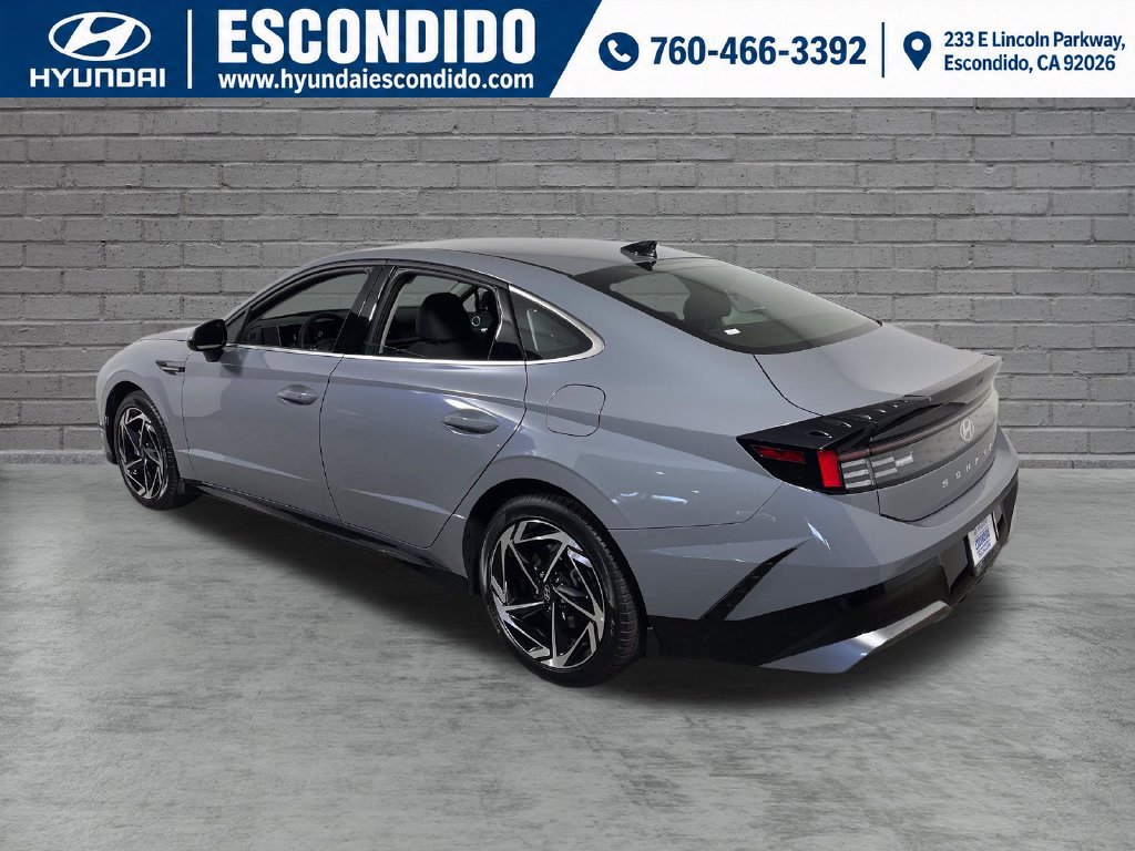 New 2026 Hyundai Sonata SEL FWD image 3