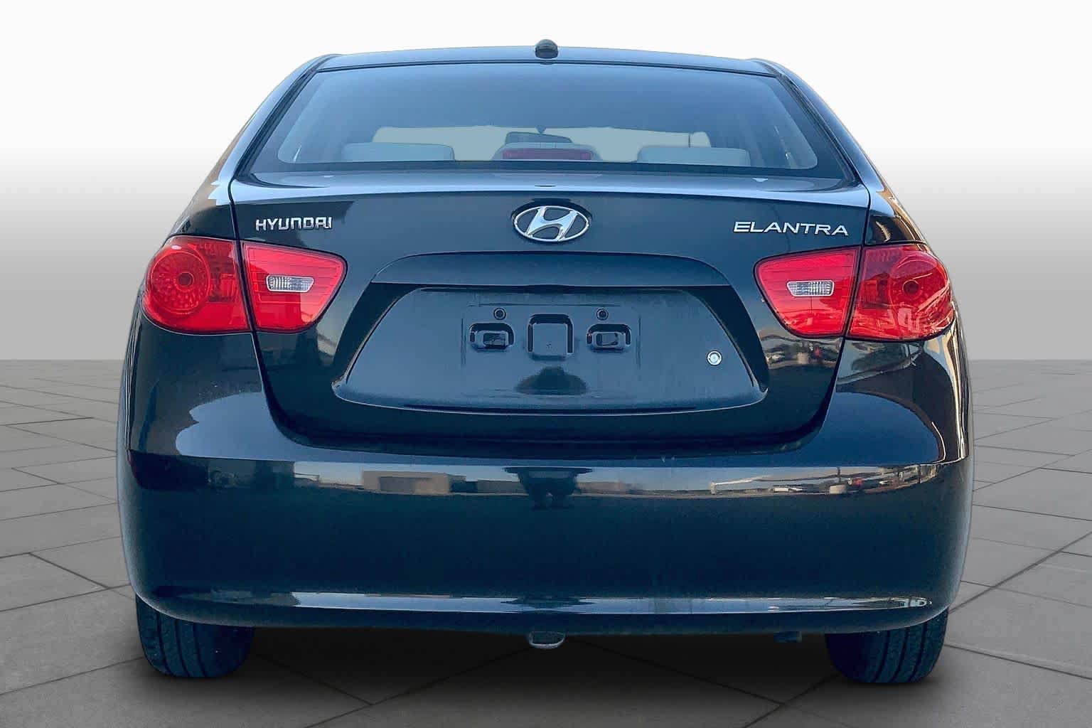 Used 2007 Hyundai Elantra GLS FWD image 4
