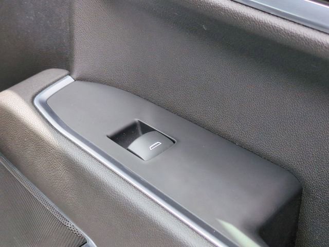 Used 2022 Chevrolet Silverado 1500 LT AWD/4WD image 38