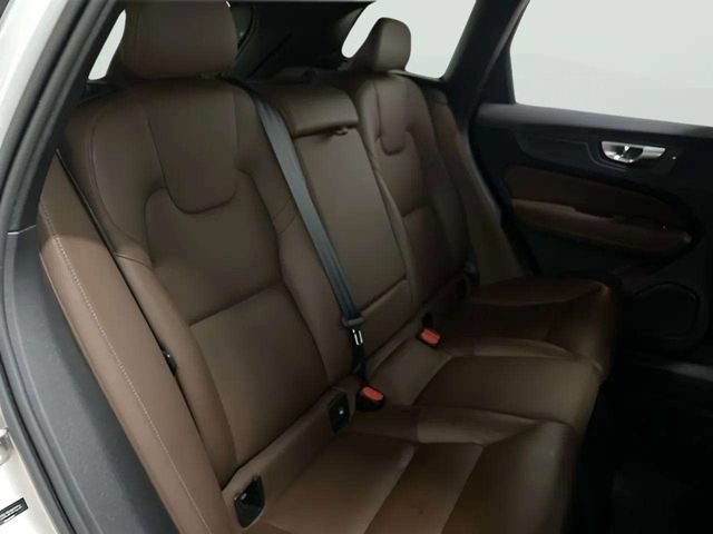 Used 2024 Volvo XC60 B5 Plus w/ Protection Package Premier AWD/4WD image 74
