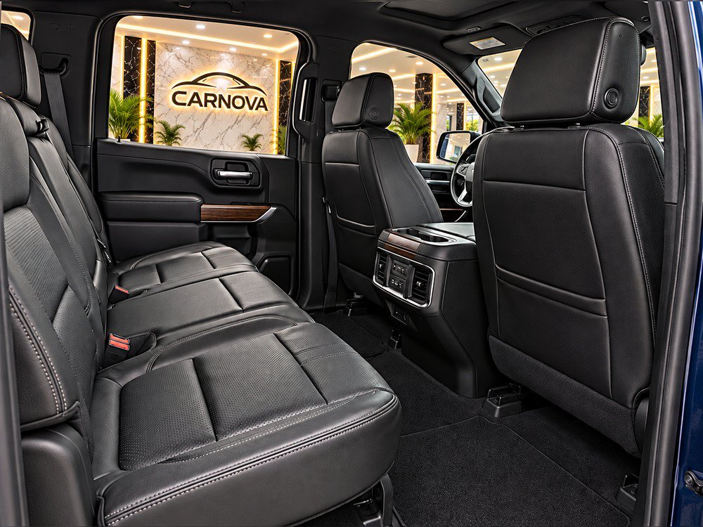Used 2019 Chevrolet Silverado 1500 High Country w/ Technology Package AWD/4WD image 12