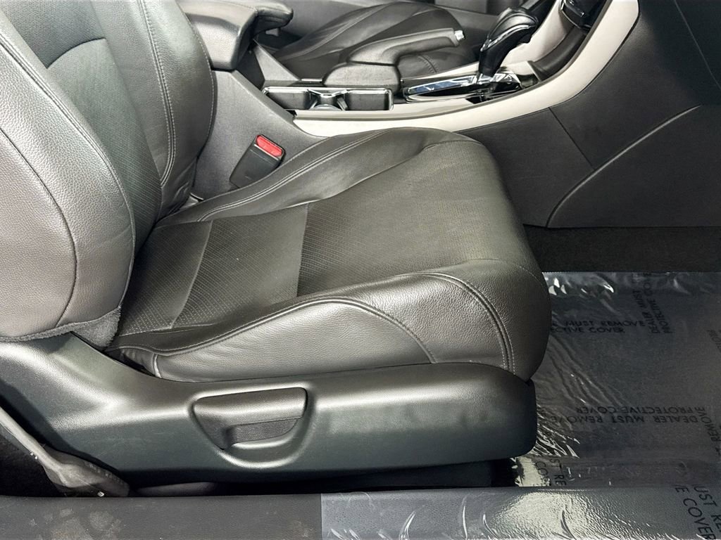 Used 2017 Honda Accord Touring image 33