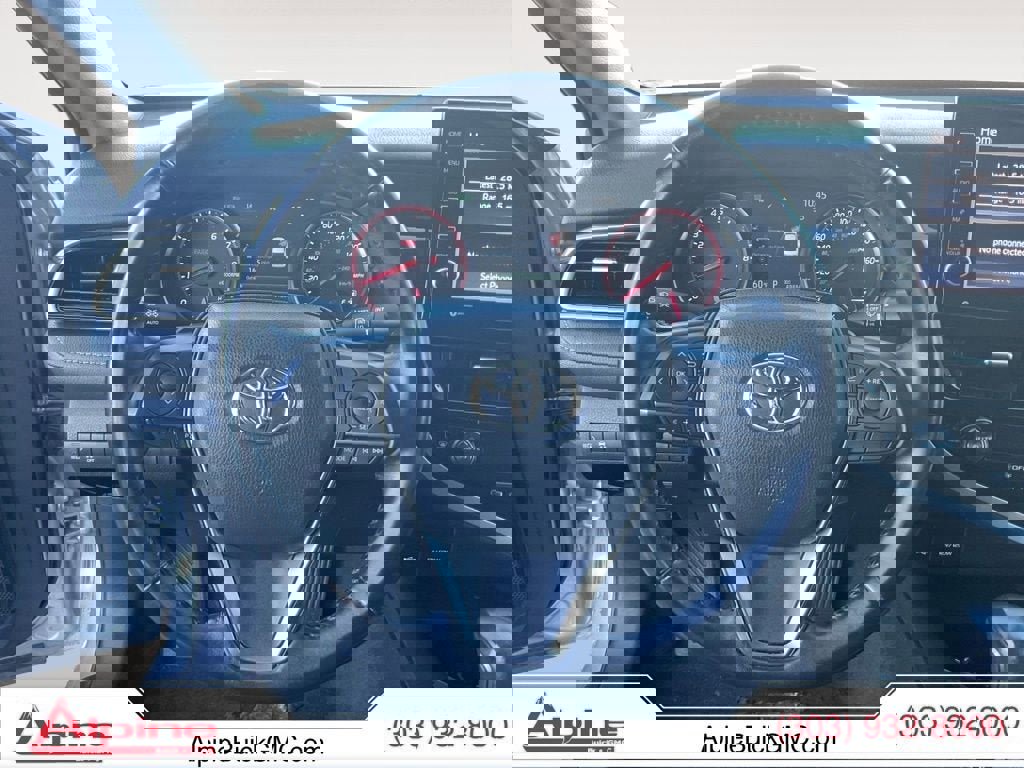 Used 2023 Toyota Camry XSE image 12