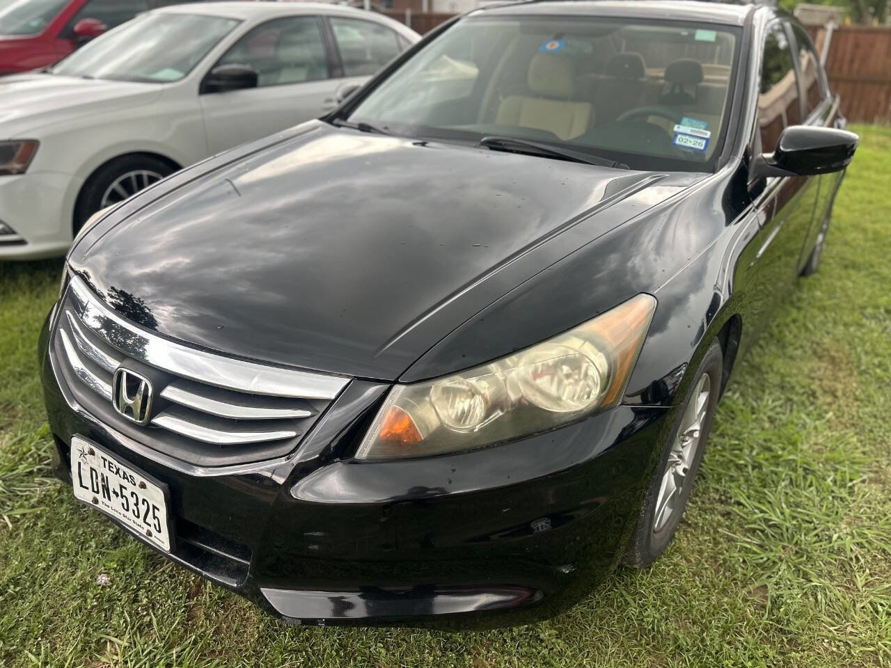 Used 2012 Honda Accord LX image 2