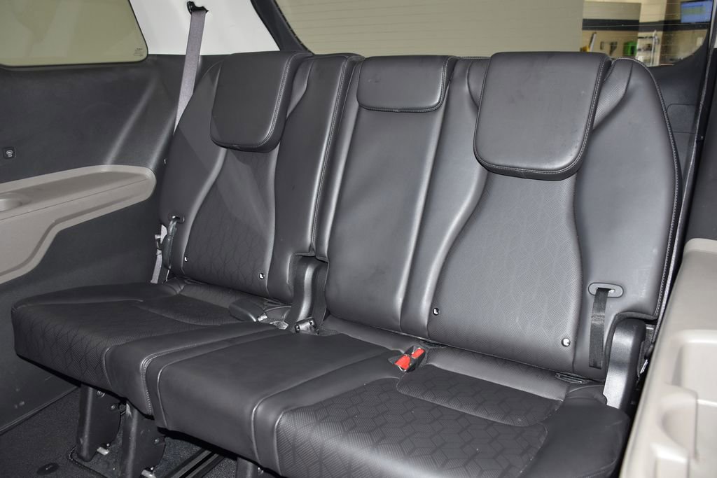 Used 2025 Kia Carnival image 30