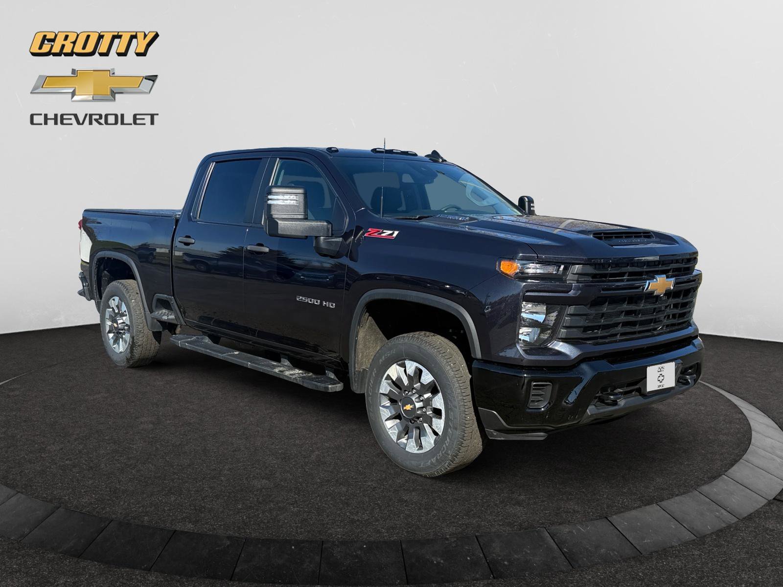 Used 2024 Chevrolet Silverado 2500 Custom w/ Custom Value Package image 7