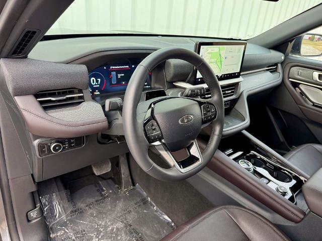 Certified 2025 Ford Explorer Platinum w/ LUX Leather Package image 10