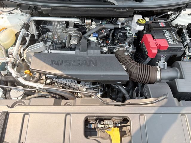 Used 2024 Nissan Rogue S AWD/4WD image 19