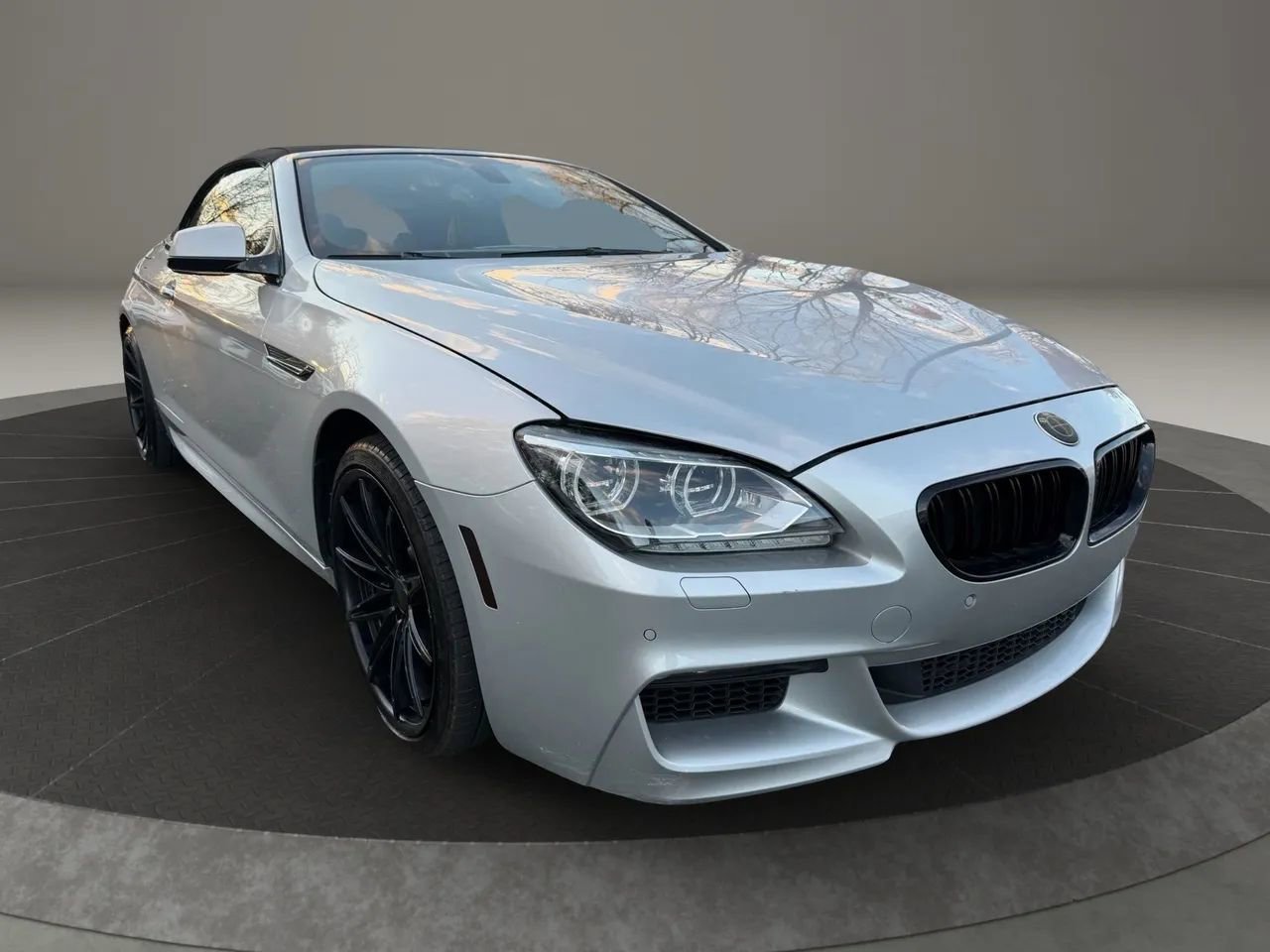 Used 2015 BMW 640i xDrive Convertible image 3