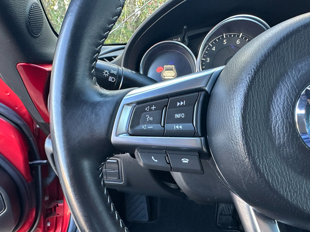 Used 2021 MAZDA MX-5 Miata RF Club image 14