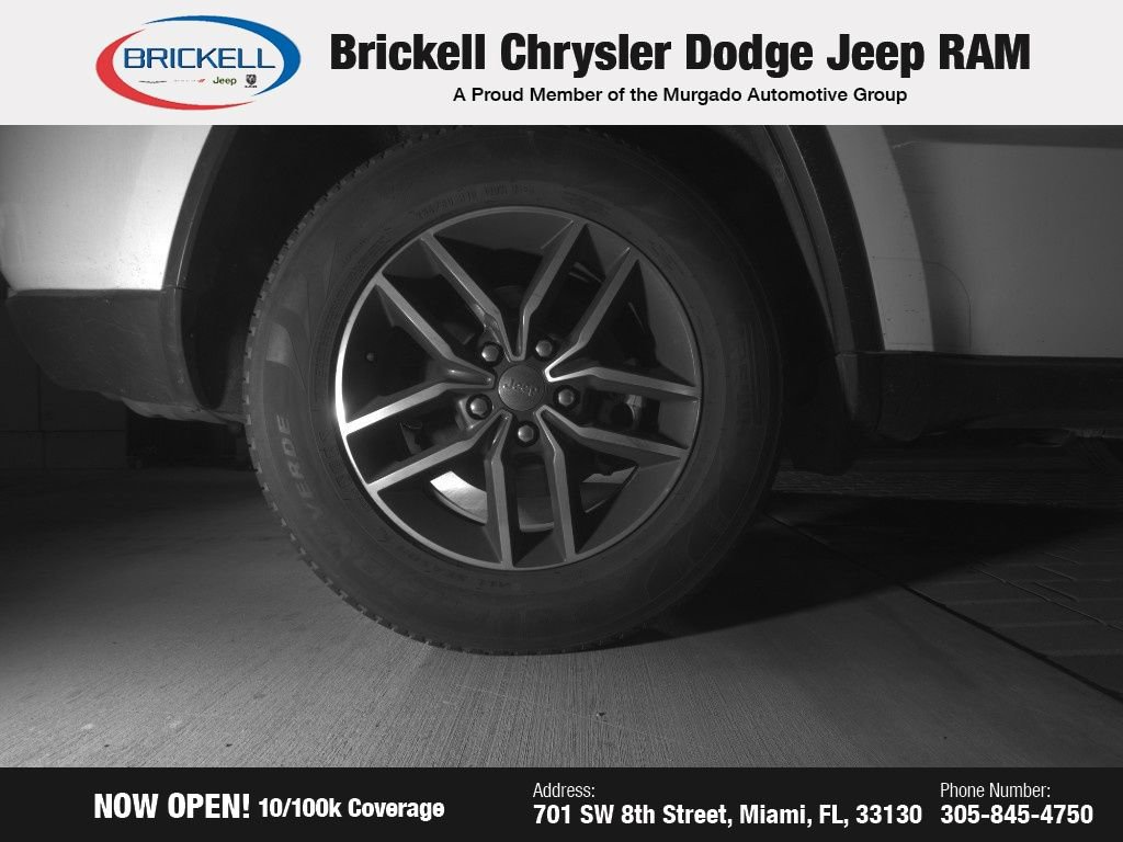 Used 2018 Jeep Grand Cherokee Limited image 18