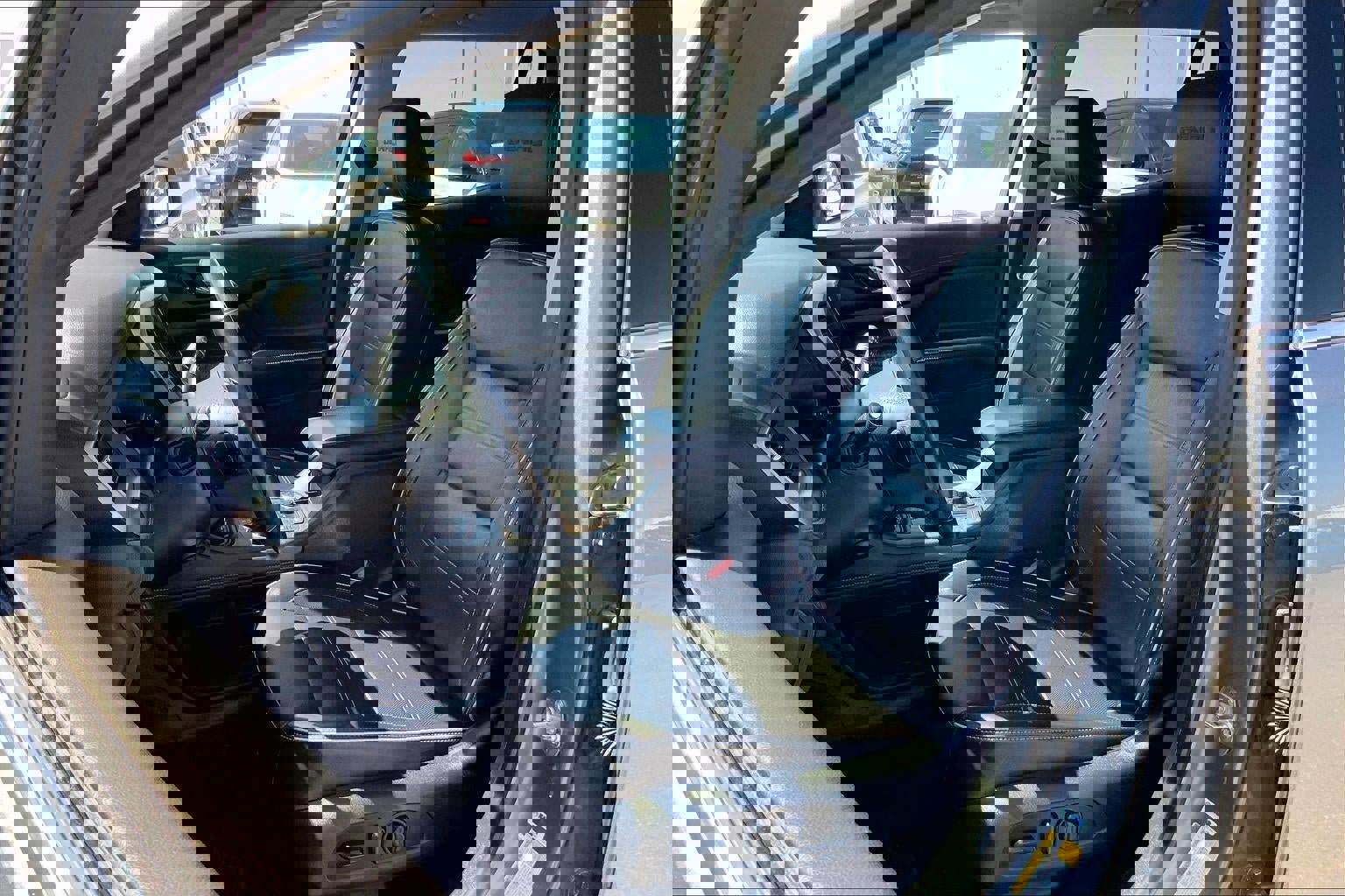 Used 2020 GMC Acadia Denali image 21