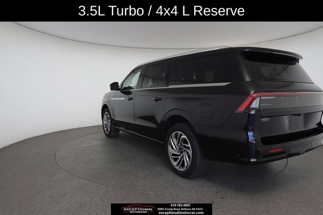 Used 2025 Lincoln Navigator L Reserve AWD/4WD image 12