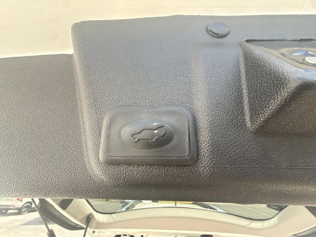 Used 2015 Buick Enclave Premium FWD image 11
